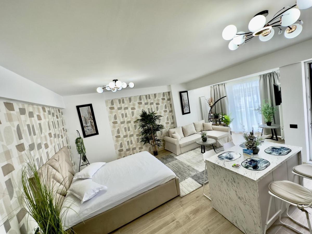 Năvodari Aqua Vista Infinity Resort & Spa - Studio Lux - Piscina Infinity, Jacuzzi, Sauna, Gym - Privat מראה חיצוני תמונה